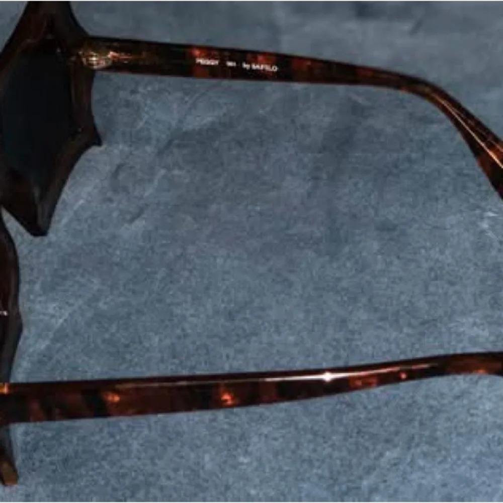 Women’s Authentic Vintage Safilo Peggy 1 Sunglasses.
